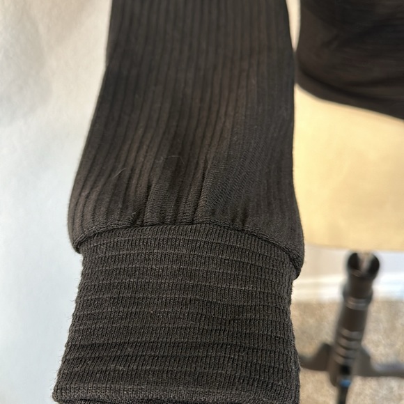 NWT BAND OF THE FREE BOG BLACK CROP TOP RIBBED KNIT LONG SLEEVES TIE - Picture 7 of 10